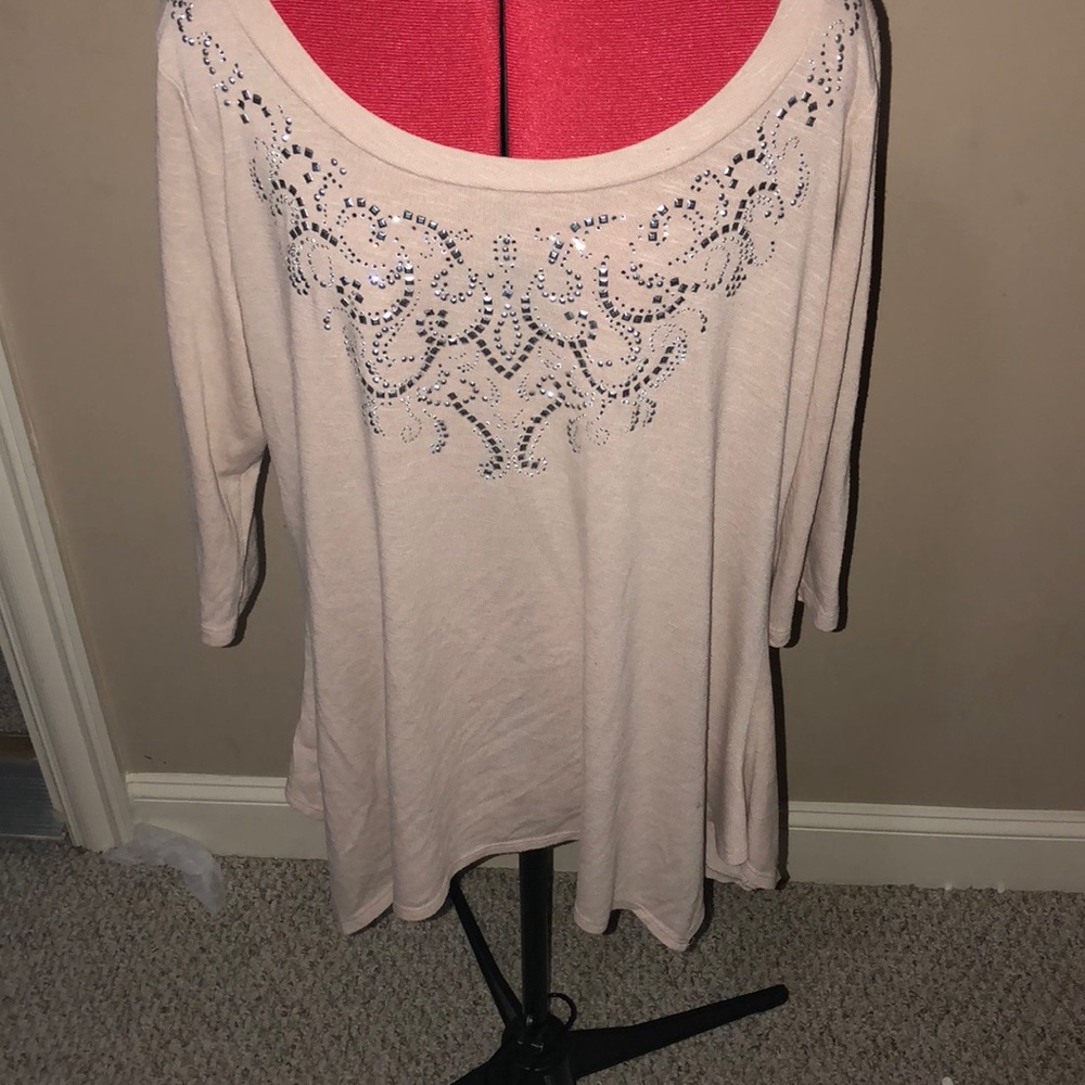 Pretty beige tunic with embellishments on top!😍